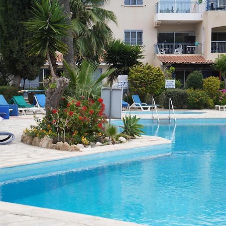 Rachel Suite By The Pool Пафос Екстериор снимка