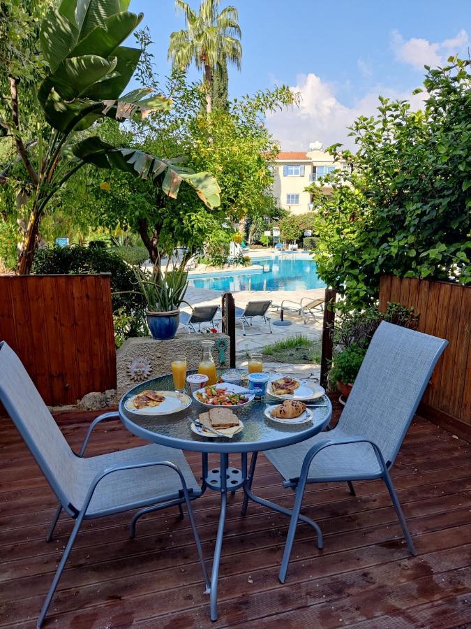 Rachel Suite By The Pool Пафос Екстериор снимка